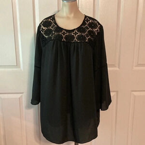 Ava & Viv Black Blouse Lace Detail 1X